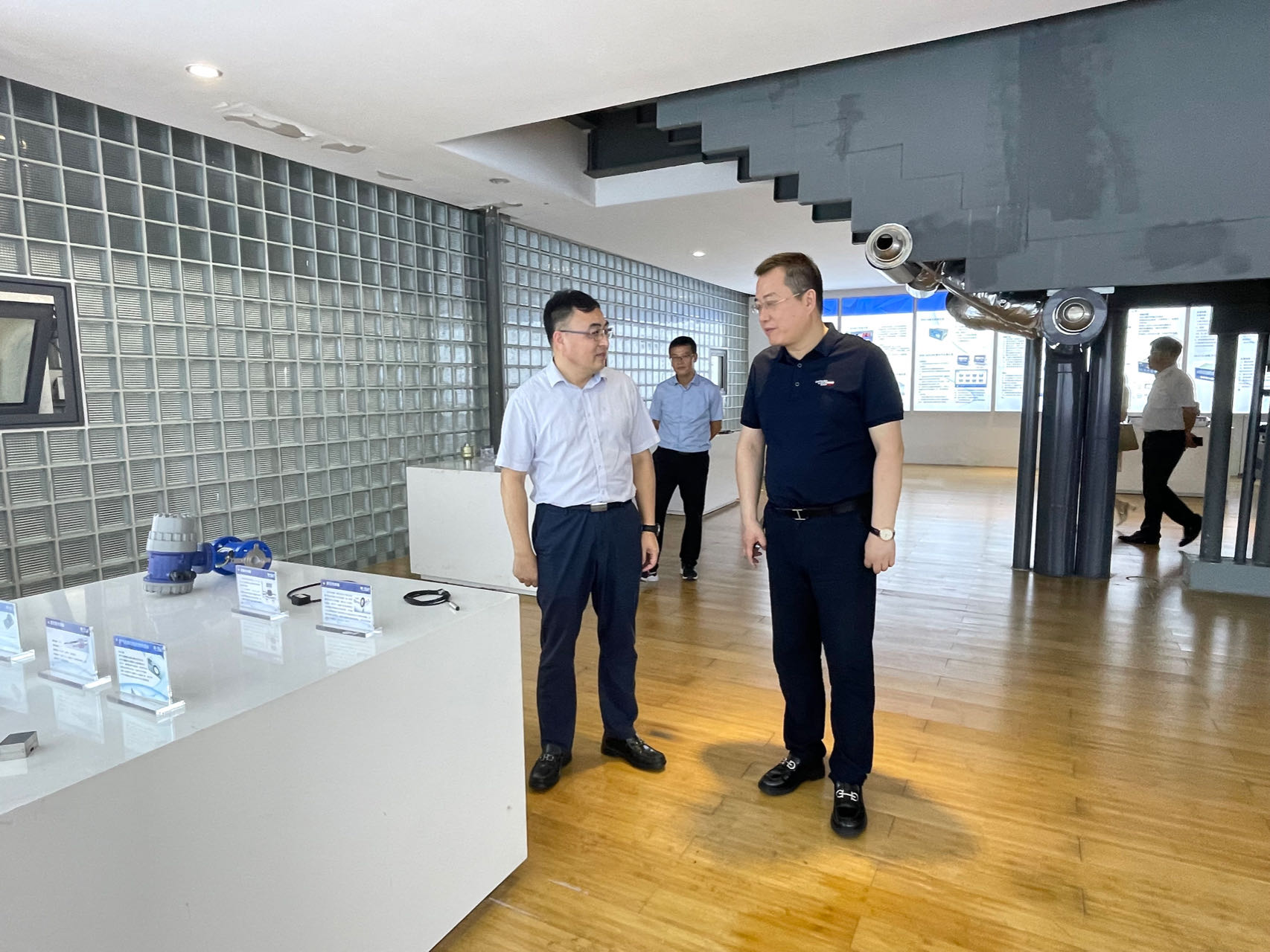 ������ί�����鳤��𮽭�ƿ��쳣����������һ��ݰ��kb88ƽ̨���н���