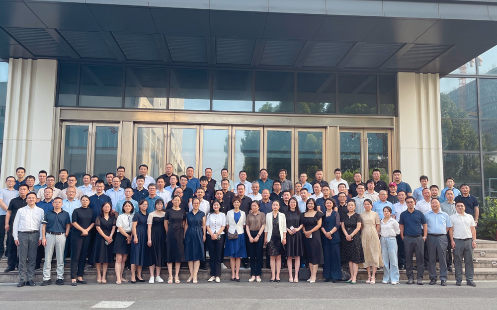 kb88ƽ̨23���°��꼯�������᣺ս�Ը��ܣ�����������������Ӯ