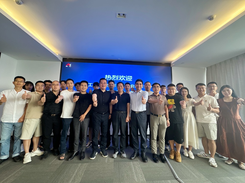 ��������ѧԺ�������촴ҵУ�ѻ�һ�й���kb88ƽ̨�������н���