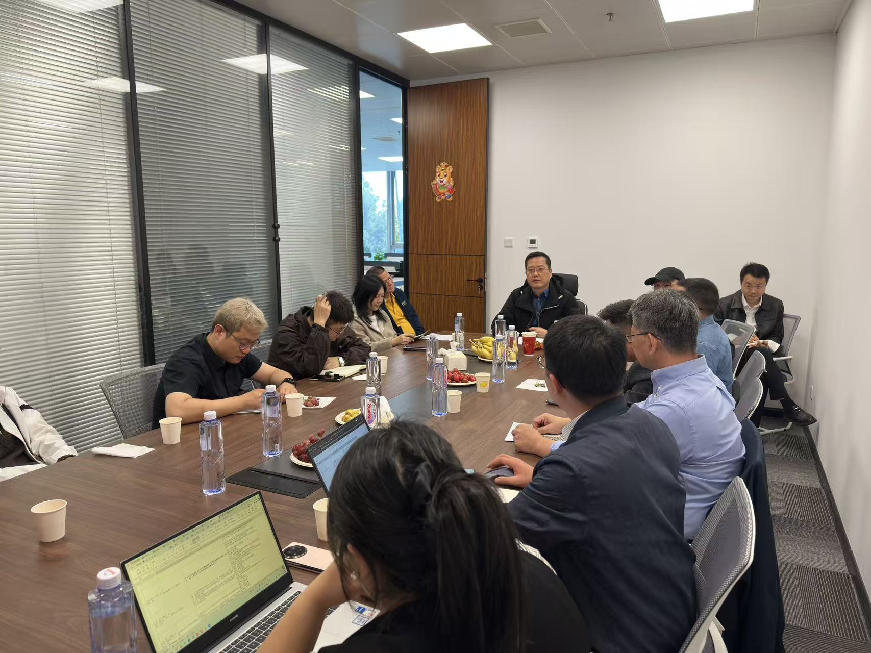 ���Ŷ��³��½����ʶӸ��人�������ӹ�˾�������������������Ӫҵ�ںϻ���